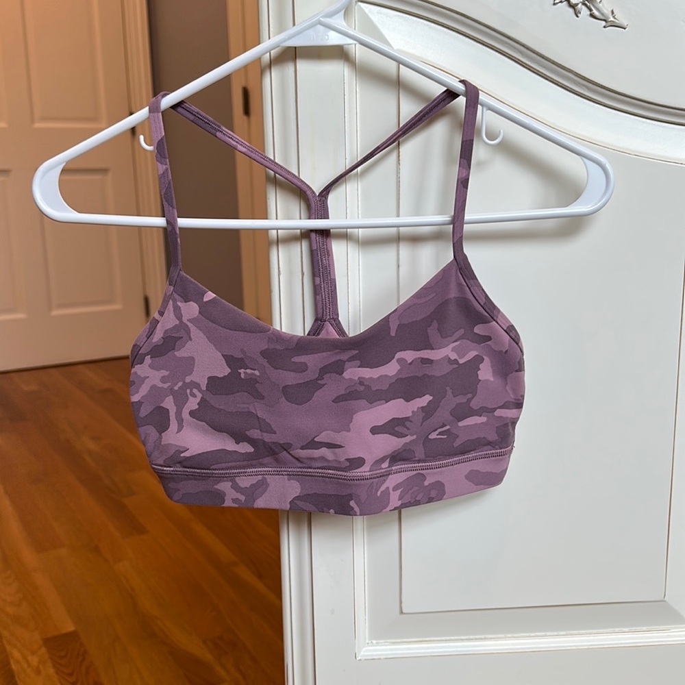 Lululemon Flow Y Bra Nulu Light Support